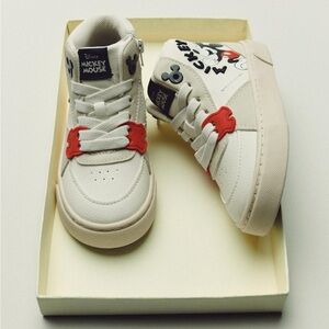 Disney x ZARA Mickey Mouse High Top Sneakers Toddler Size 8